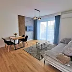 아파트 Secret House