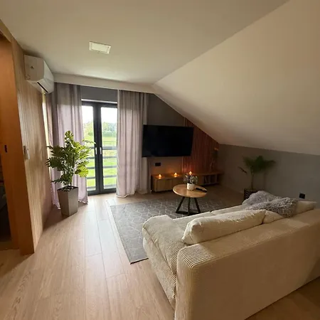 Secret House Zator